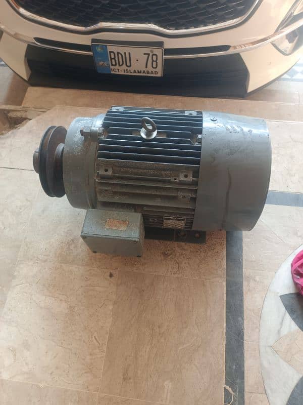 Brand NEW *3 phase 11KW 1460RPM  imported motor Original Brook company 0