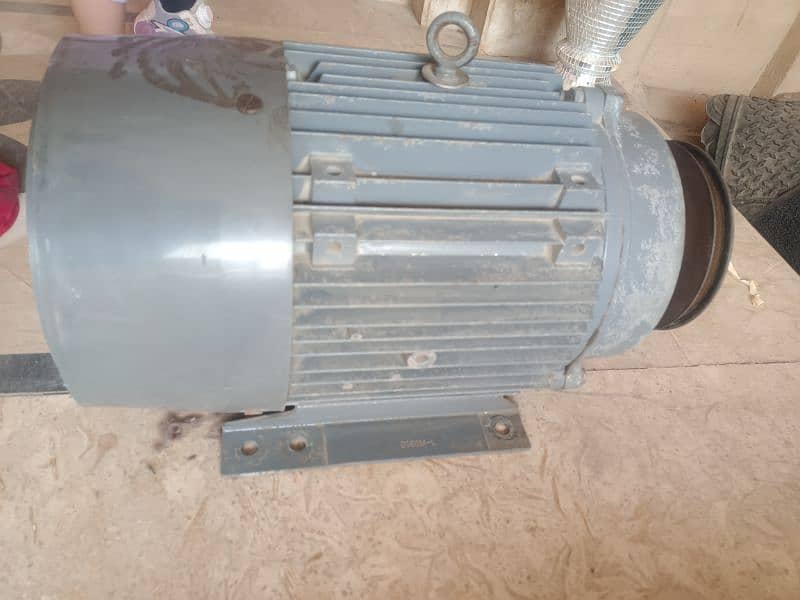 Brand NEW *3 phase 11KW 1460RPM  imported motor Original Brook company 2