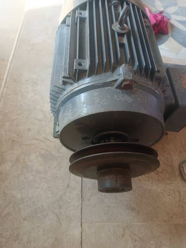 Brand NEW *3 phase 11KW 1460RPM  imported motor Original Brook company 3