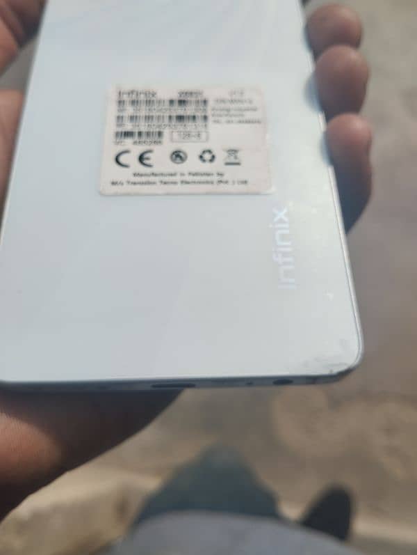 infinix hot 30 8+8 /128 memory 33 watt fast charger condenstiion 10/9 4