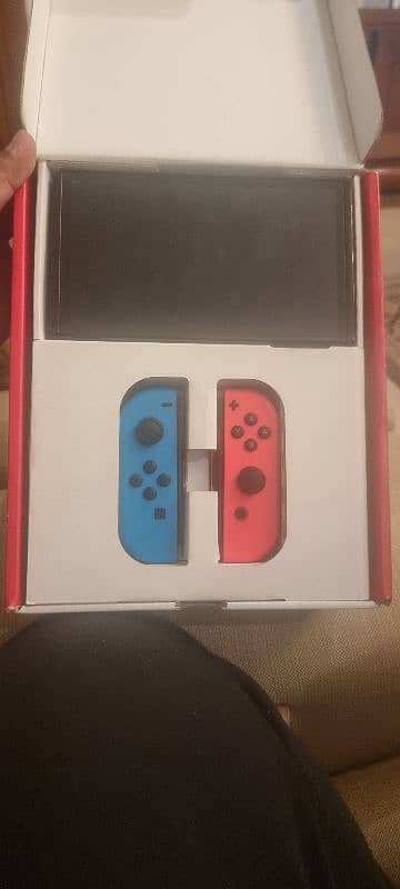 Nintendo Switch OLED 64gb 1