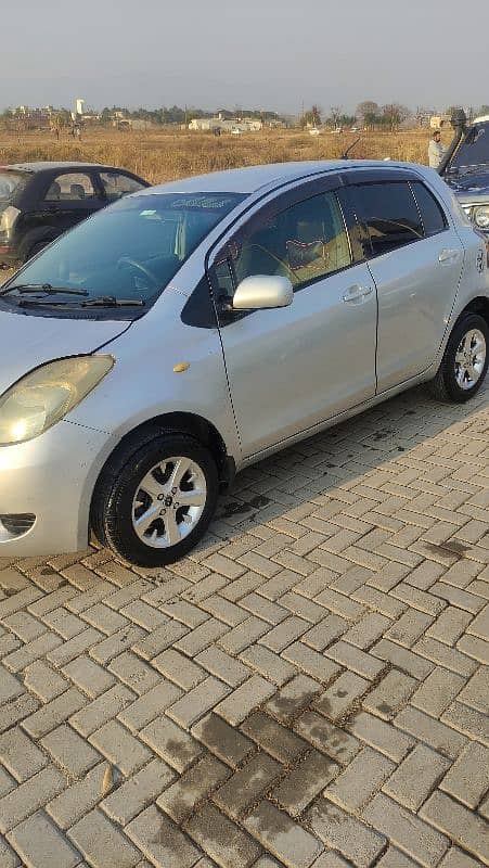 Toyota Vitz 2006 4