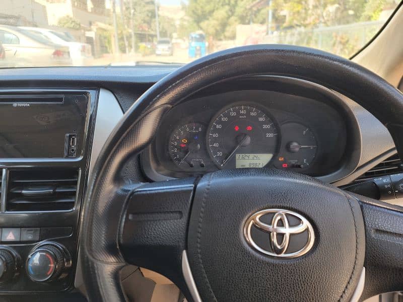 Toyota Yaris 2020 10