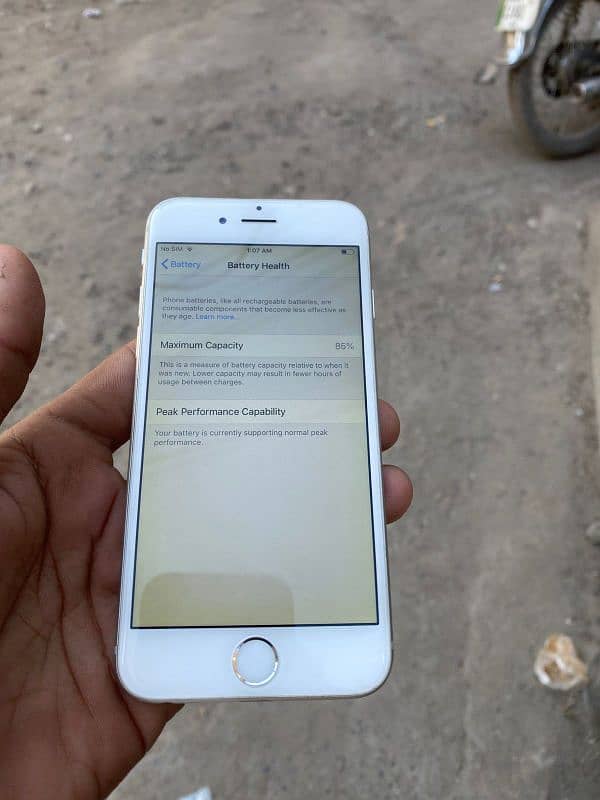 IPhone 6 64 GB non PTA approved urgent for sale 5