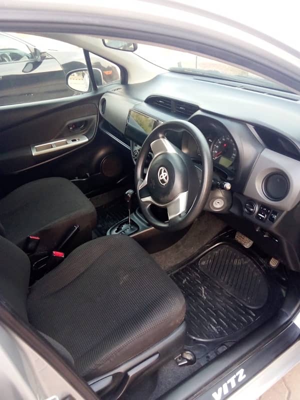 Toyota Vitz 2014 5