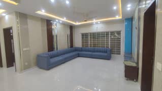 1KANAL LUXURY HOUSE AVAILABLE FOR RENT IN T&T SOCIETY NEAR RAIWIND ROAD