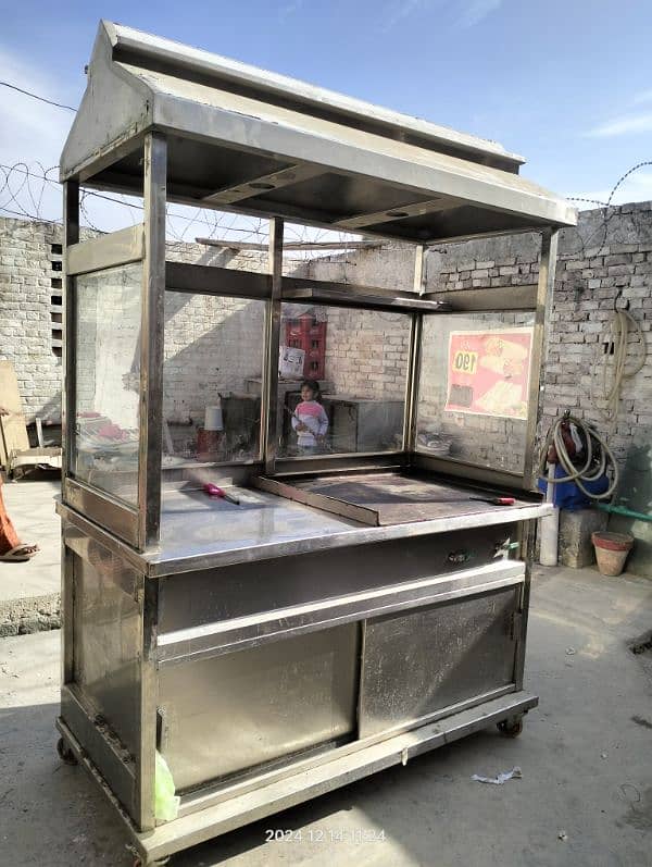 Counter for Shawarma and Burgers 5