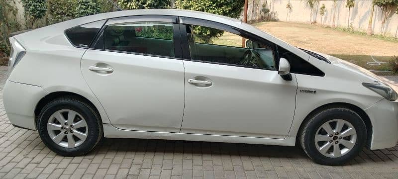 Toyota Prius 2011/16 10