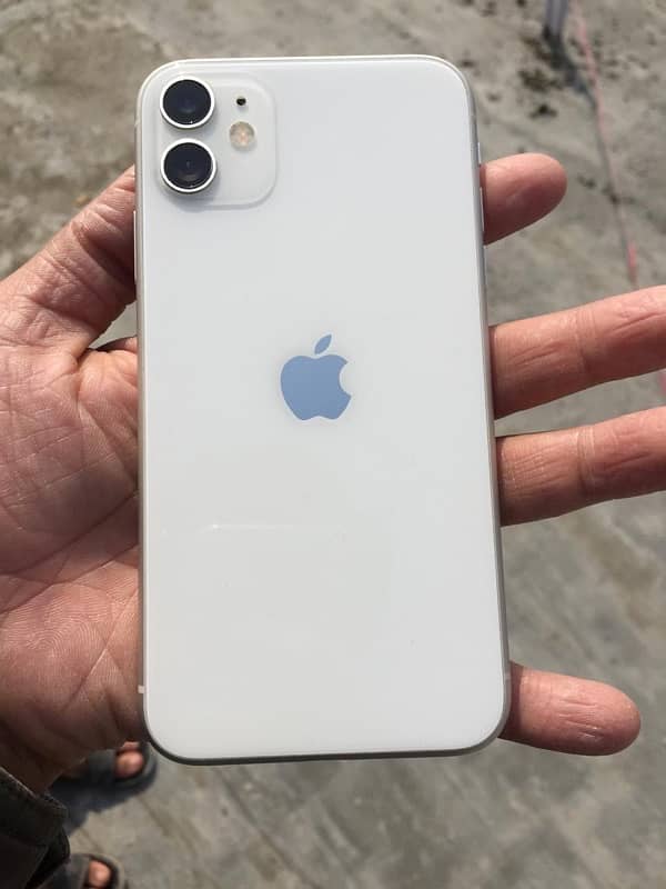 IPhone 11 (Official PTA Proved ) Charger free 0