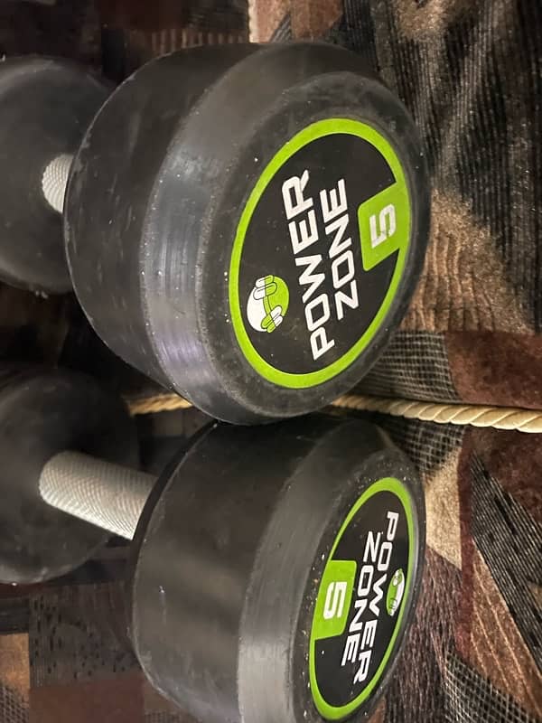 Best quality dumbbells 5 kg pair just 2 month used 0