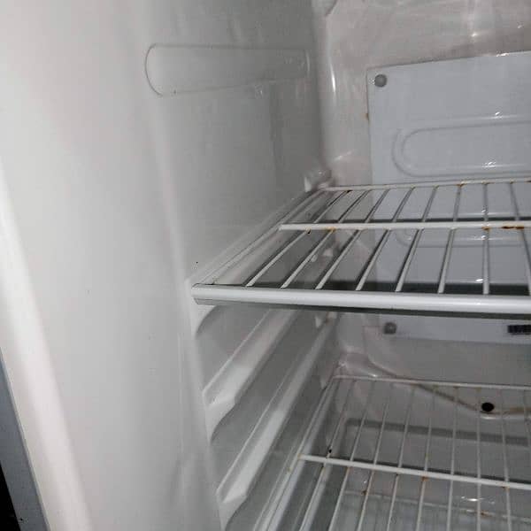 dawlance fridge for sale. 3