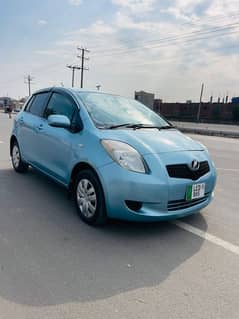 Toyota Vitz  2012/7