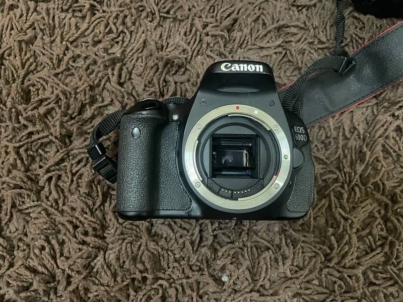 CANON EOS 600D 1