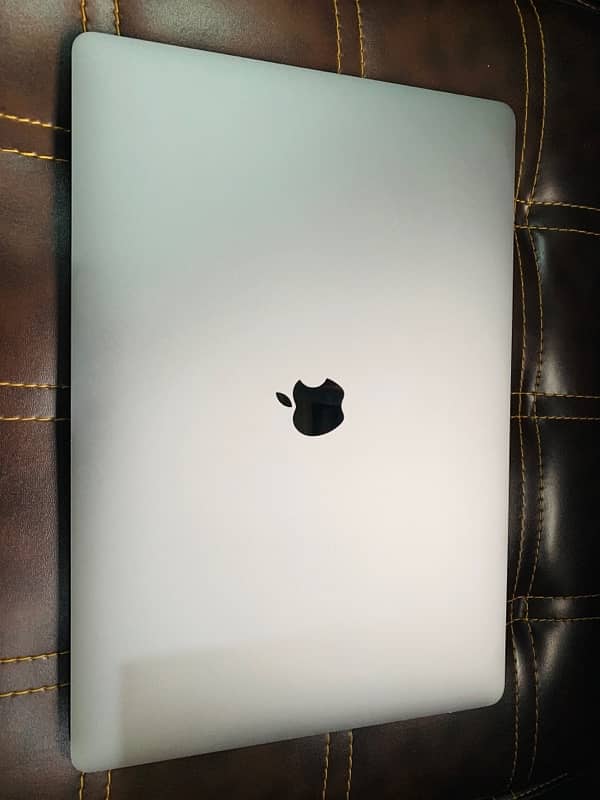 MACBOOK PRO 16 inch 32/1Tb 1