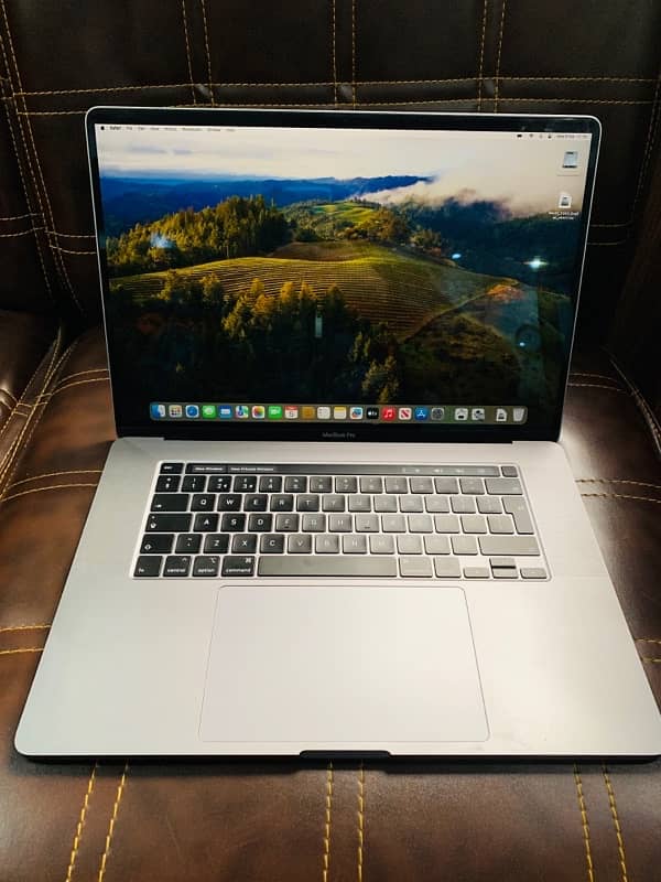 MACBOOK PRO 16 inch 32/1Tb 3