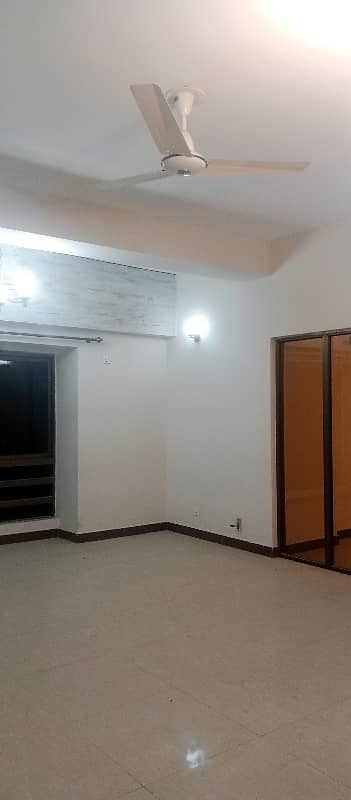 3 Bed Askari Flat available For Sale in Tower 3 DHA Phase 5 Islamabad 2