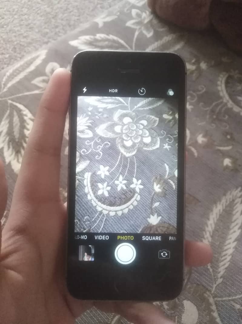 Full okay IPhone 5s for sale 6