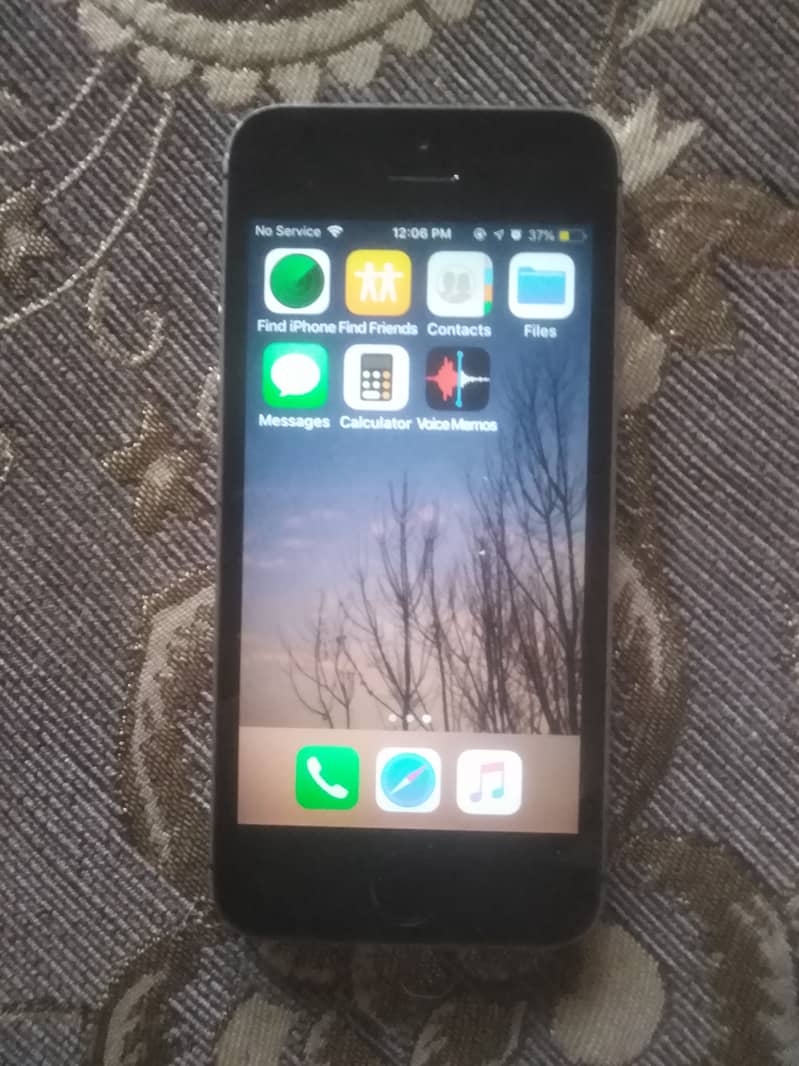 Full okay IPhone 5s for sale 7