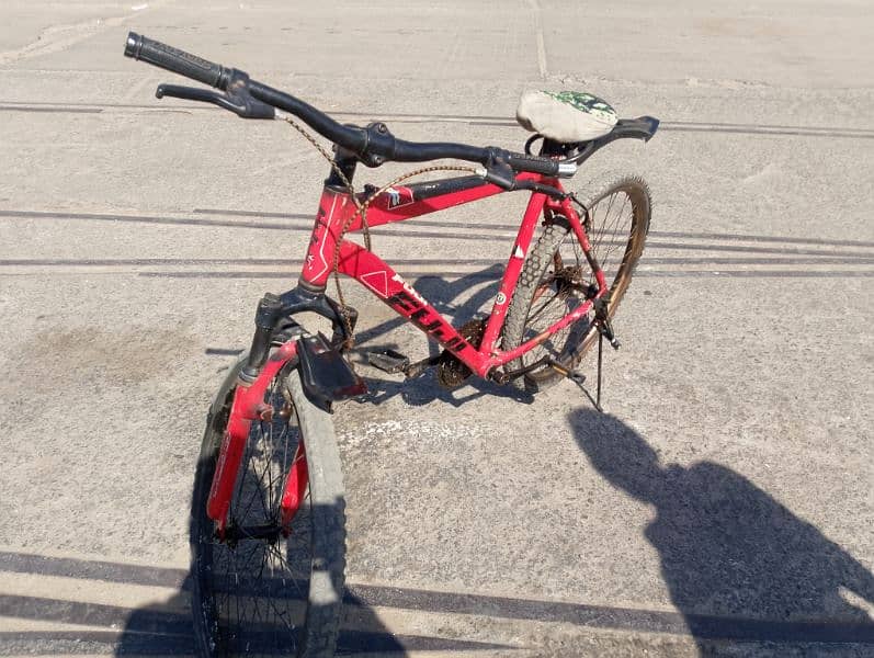 Used Red Mountain Bicycle - Good Condition 2