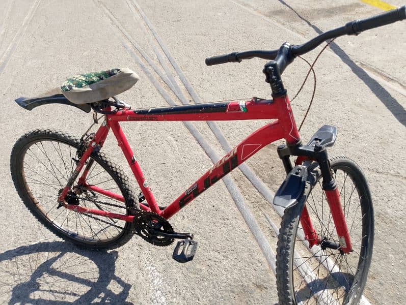 Used Red Mountain Bicycle - Good Condition 3