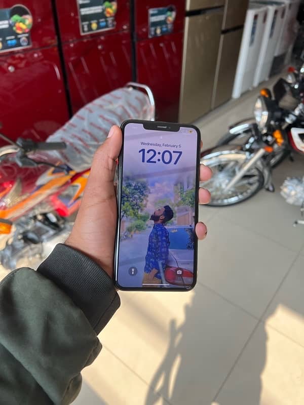 Iphone XsMax 256 Dual Pta Approved 0