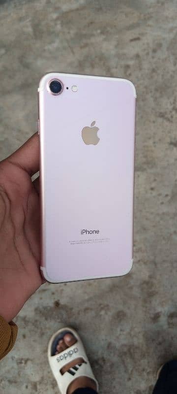 iphone 7 32 gb official pta approved all ok exchange possible 0