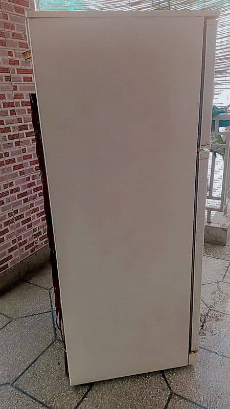 Fridge ,waves company,10/10 condition for sale 1