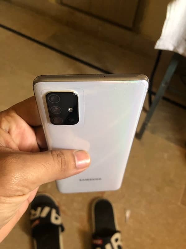 Samsung A71 with box 8/128 4