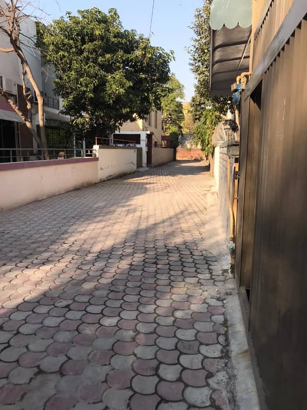 6 Marla house for Sale at Zaman Park White house lane LAHORE 11