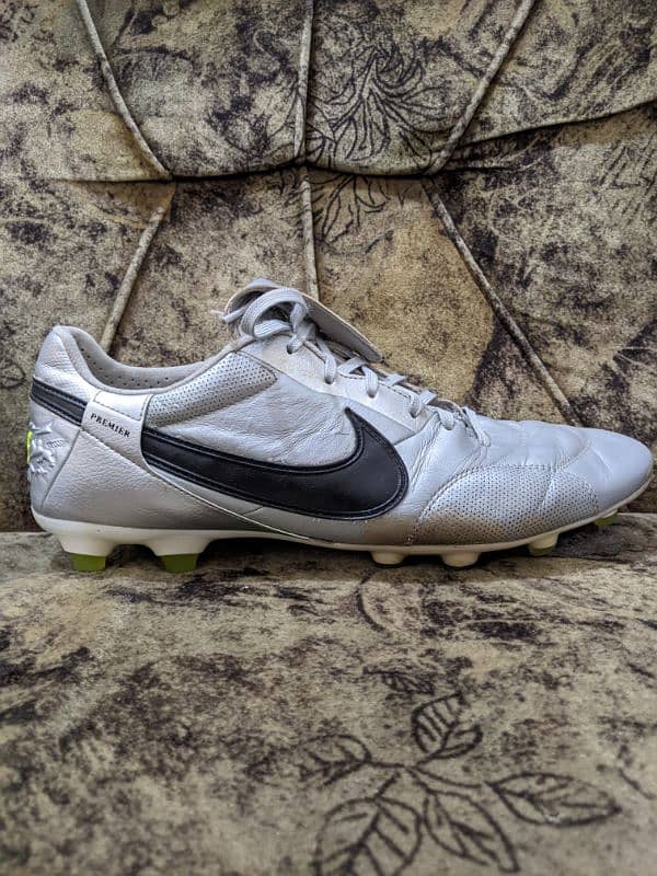 Model:Nike Premier 3 FG Silver Black 2