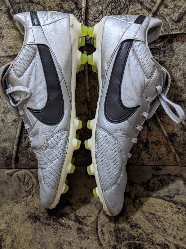 Model:Nike Premier 3 FG Silver Black 3