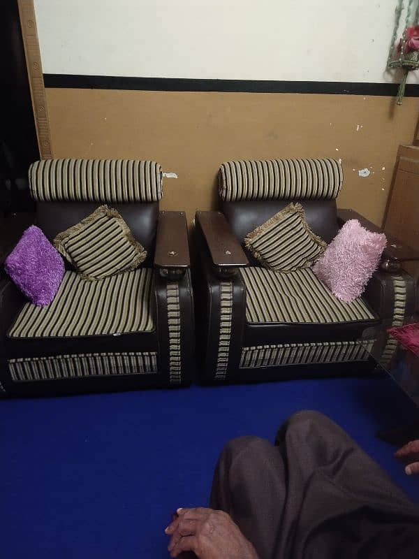 5 seater with 1 seater two sofa 1