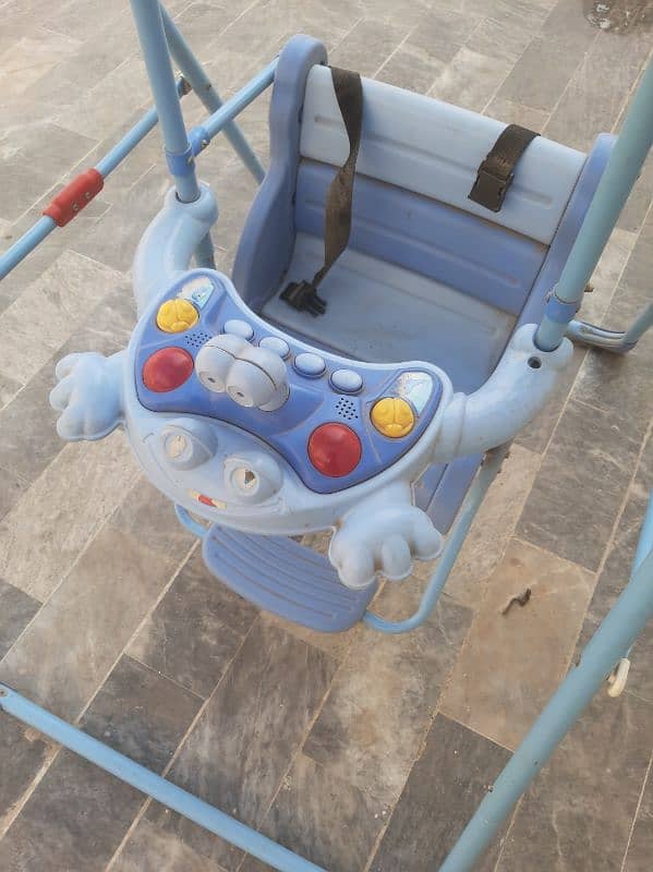 Kids Swing in good condition 2