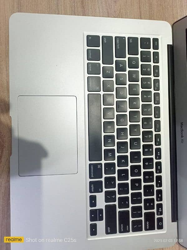 MacBook Air 2017 8/256 gb core i7 4