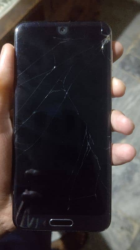 sharp Aquos r2 pta approved touch and back broken 1