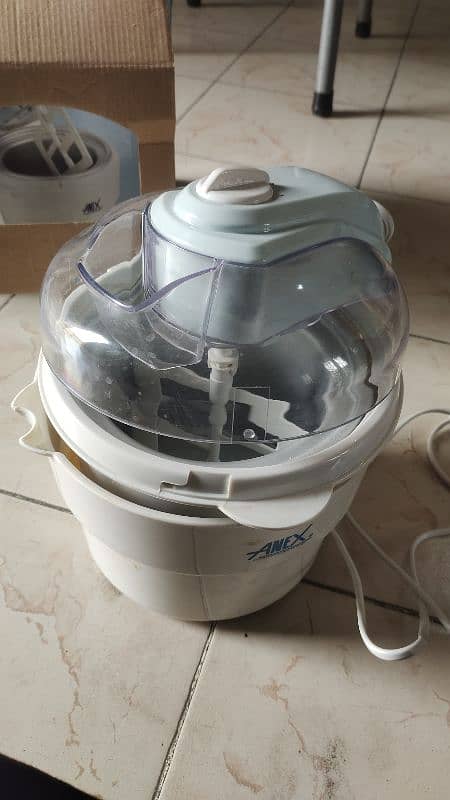 Ice Maker 0