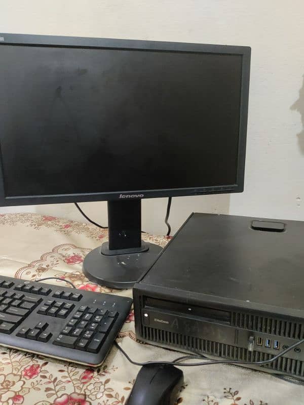 hp pc AMD pro A8 8gb ram 500gb hard 128gb ssd 4