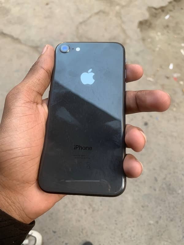 iPhone 8 non pta Baki all ok 1