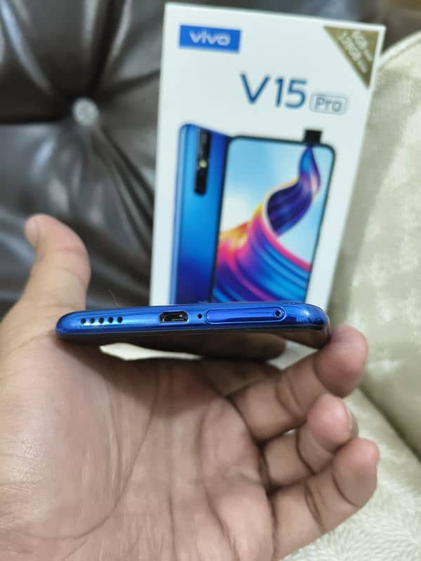 VIVO V15 PRO (6GB+128GB) WITH ORIGINAL BIX & CHARGER (10/09) CONDITION 7