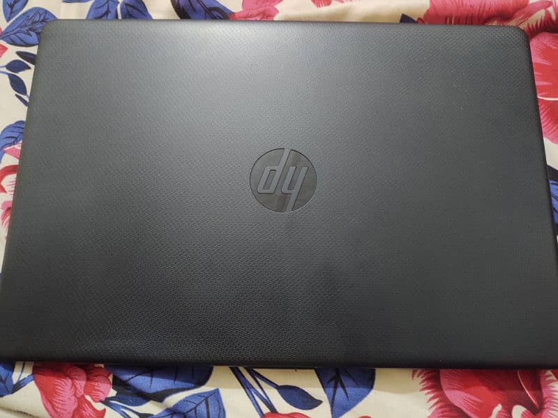 HP Laptop 4