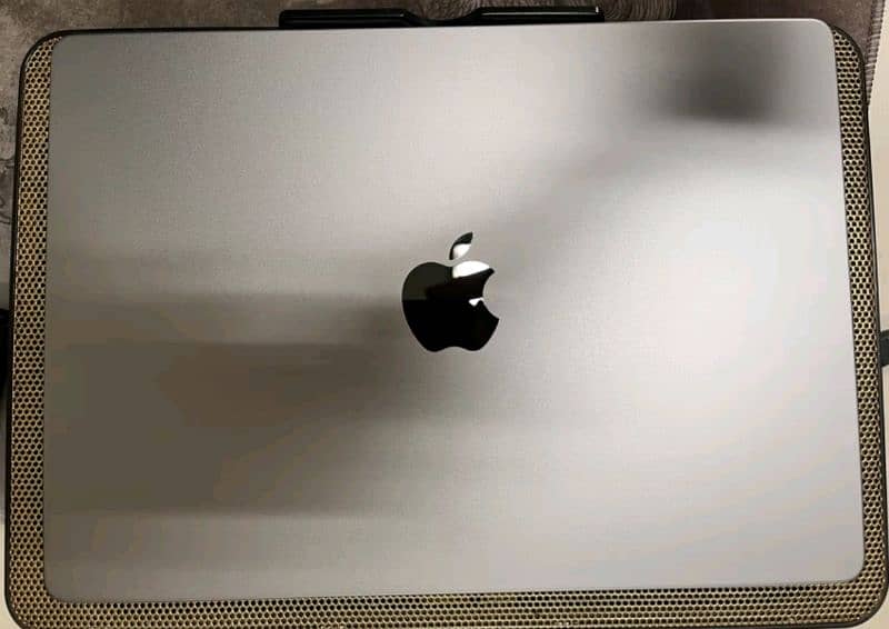 Macbook pro M3 4