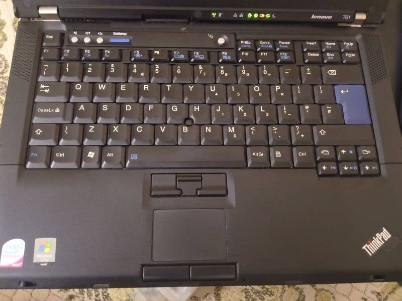 LAPTOP FOR SALE URGENT 1