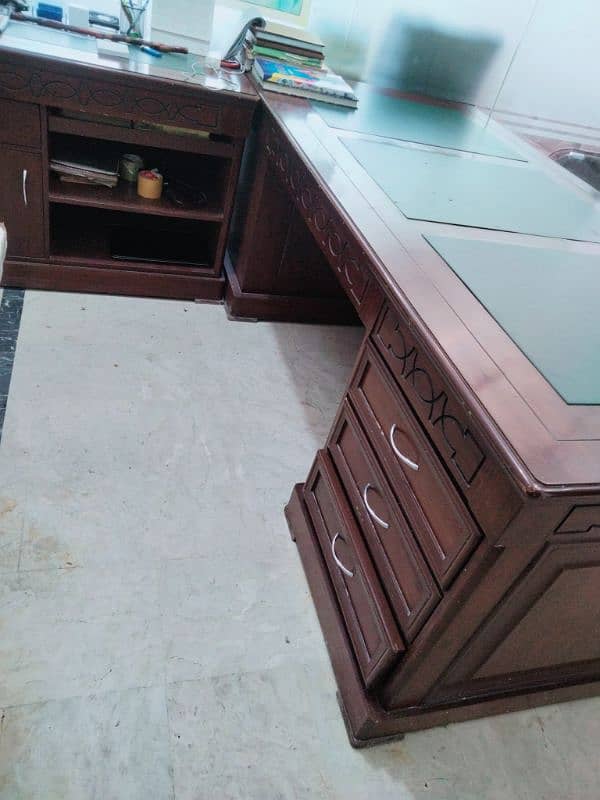 just like brand new , neat and clean executive table with side table 5