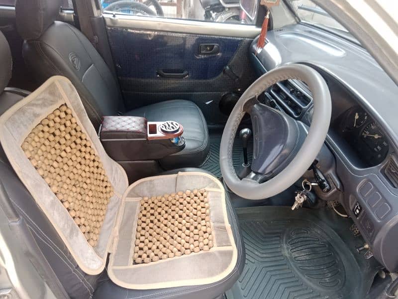 Daihatsu Cuore 2000 13