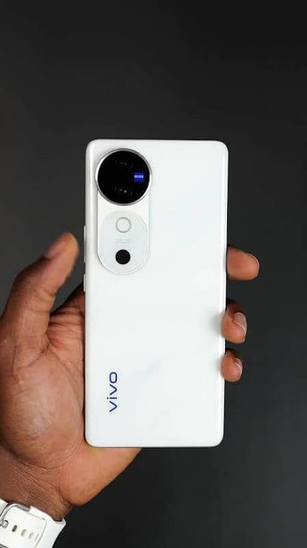 Vivo V40 New only 10 day Use 1