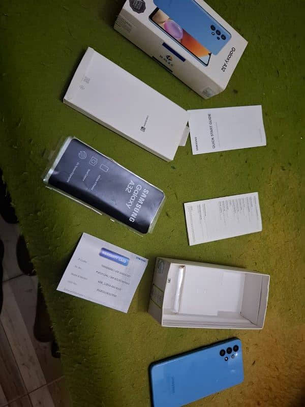 I am selling Samsung Galaxy A32 0