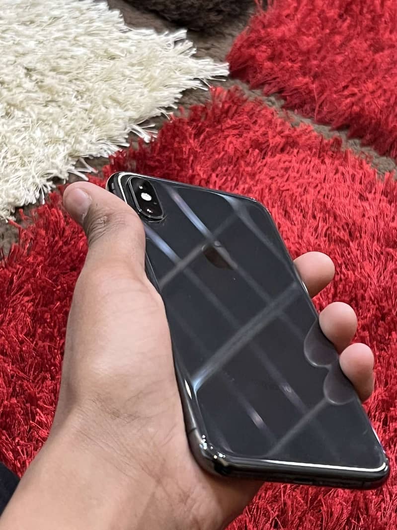 IPHONE XS 1