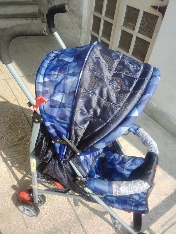 good quality pram for sale almost new 1