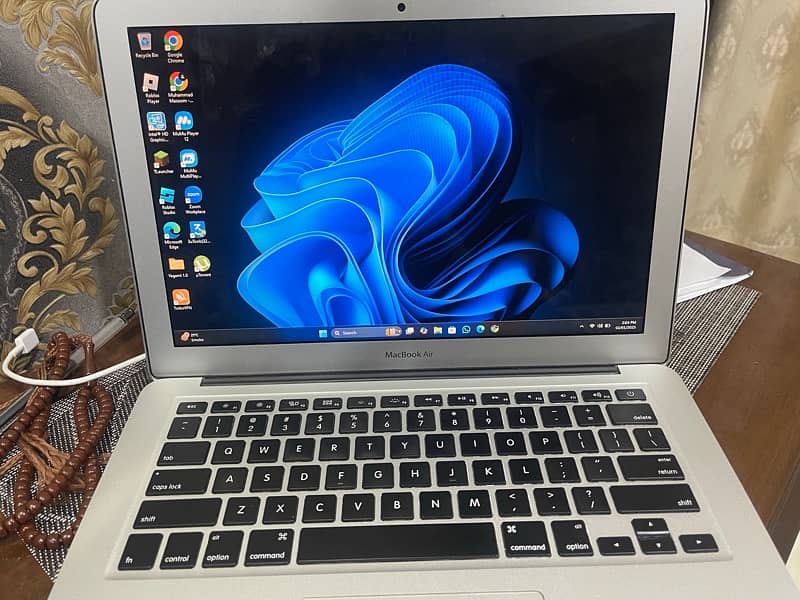 MacBook Air 2013 4/256 6