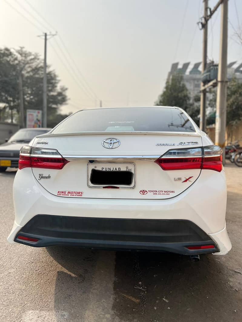 Toyota Corolla Altis Grande X 2021 3